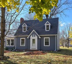 609 10th Street N Mountain Lake, MN 56159