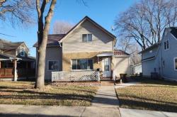 477 1st Avenue SE Wells, MN 56097