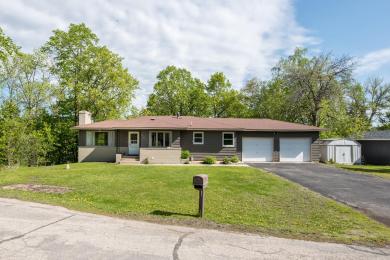 207 Country Club Heights NW Alexandria, MN 56308