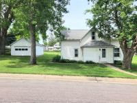108 S Griffin Street Lakefield, MN 56150