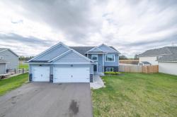 705 Hickory Street SW Isanti, MN 55040