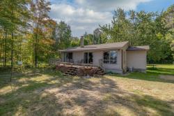 471 Knotty Knoll Drive NW Hackensack, MN 56452