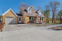 96 4th Street Jackson, MN 56143
