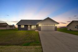 268 N Pond Drive Jackson, MN 56143
