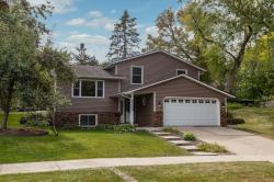 4105 Manor View Drive NW Rochester, MN 55901