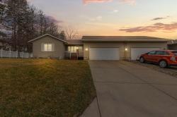 15 10Th Avenue SE Faribault, MN 55021