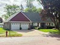 234 N 2nd Avenue E Truman, MN 56088
