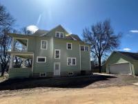 212 S Linton Street Blue Earth, MN 56013