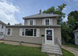 922 White Street Jackson, MN 56143