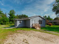 104 Cherry Avenue W Plum City, WI 54761