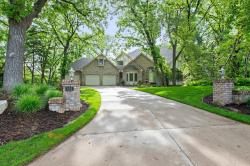 803 Promontory Place Eagan, MN 55123