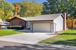 6802 Cottonwood Lane N Maple Grove, MN 55369