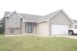 905 Cobblestone Lane Belle Plaine, MN 56011