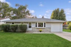 910 Sommerville Street S Shakopee, MN 55379