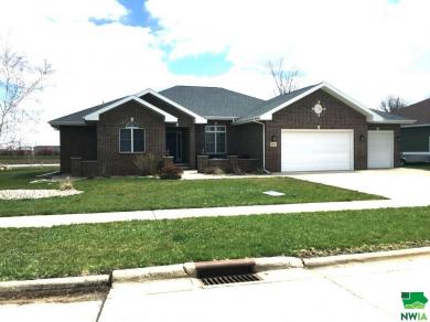 564 Golf View Drive Sibley, IA 51249