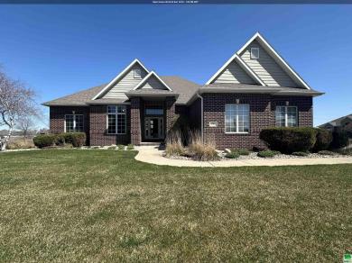 6767 Kingswood Ct Sioux City, IA 51106