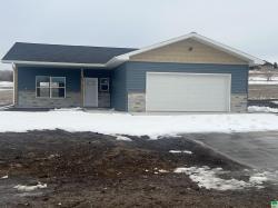 860 Aster Dr Cherokee, IA 51012