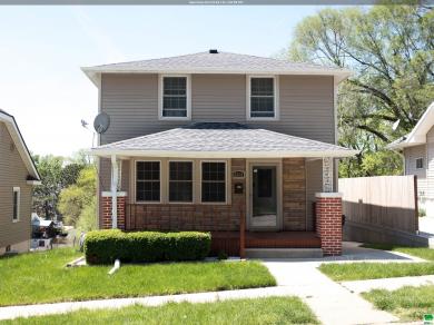 2715 Virginia Street Sioux City, IA 51104