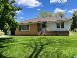 2730 S Cypress Sioux City, IA 51106