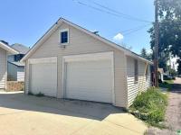 937 W Cedar St Cherokee, IA 51012