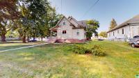 739 W Cherry St Cherokee, IA 51012