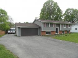 225 Pine Valley Dr Greece, NY 14626