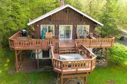 33 High Rige Road Windham, NY 12496