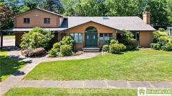 15 Reese Parkway Pomfret, NY 14063