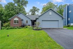 8212 Royal Scarlet Drive Lysander, NY 13027