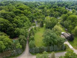 11 Beechwood Drive Aurora, NY 14052
