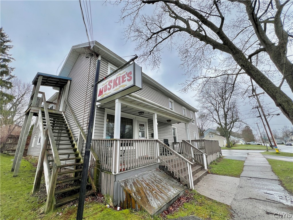 MLS S1530247 583 S 1St Street Fulton, NY 13069