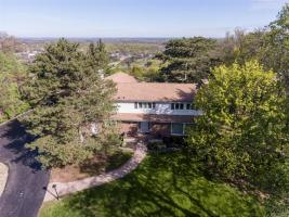665 Mountain View Drive, Lewiston, NY 14092