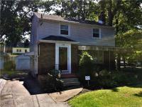 715 Woodland Pl, Niagara Falls, NY 14305
