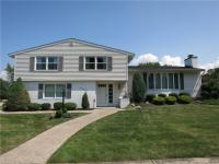 121 Woodbury Drive, Amherst, NY 14226
