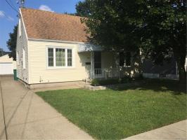 140 86th Street, Niagara Falls, NY 14304