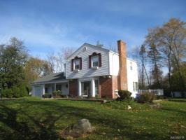 4235 River Road, Lewiston, NY 14174