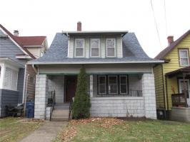 140 77th Street, Niagara Falls, NY 14304