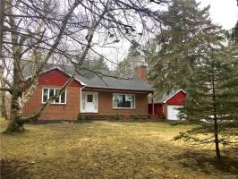 10525 Greiner Road, Clarence, NY 14031