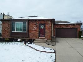 83 Jerome Court, Cheektowaga, NY 14227