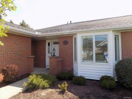 9 Saint Charles Court, Amherst, NY 14221