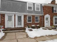 25 Oakbrook Drive #F, Amherst, NY 14221