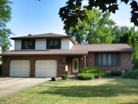 55 Pin Oak Circle, Grand Island, NY 14072