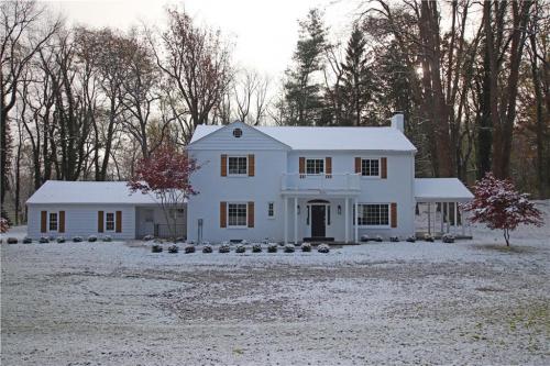 Homes For Sale In Monroe County Ny 1 5 Acres