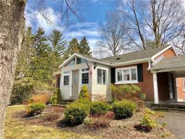 92 Lock Street, Schroeppel, NY 13135