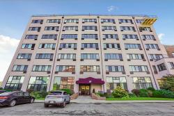 10 Bay Street Landing #5A Staten Island, NY 10301