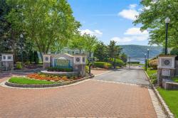 402 Waterview Drive Poughkeepsie, NY 12601
