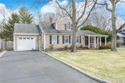 73 Country Club Road Bellport Village, NY 11713