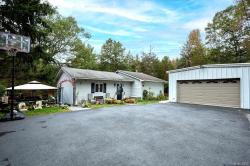45 Barkit Kennel Road Pleasant Valley, NY 12569