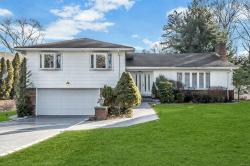 88 Knollwood Road Roslyn, NY 11576