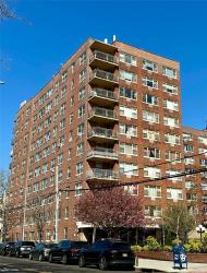 81-11 45Th Ave 1D Elmhurst, NY 11373